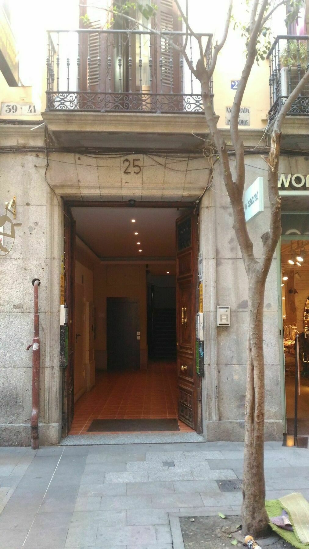 Hostal Palacios Fuencarral Madri Exterior foto