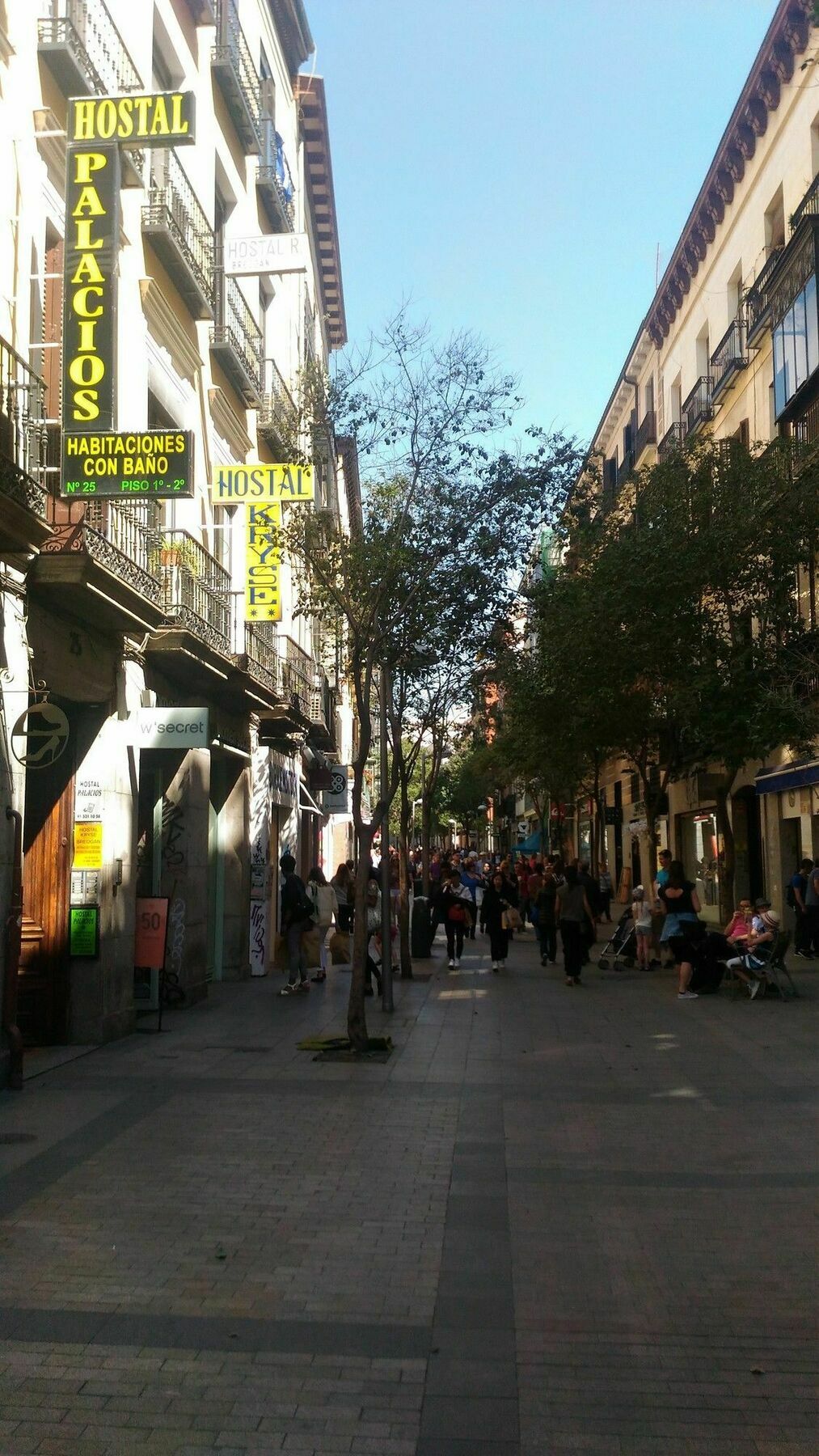 Hostal Palacios Fuencarral Madri Exterior foto