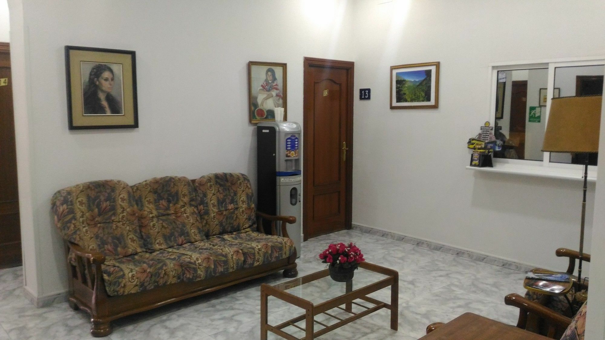 Hostal Palacios Fuencarral Madri Exterior foto